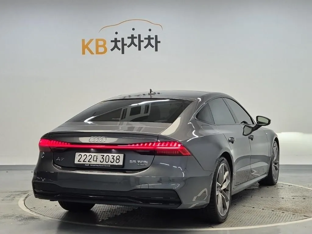 Audi A7 2022 photo 3