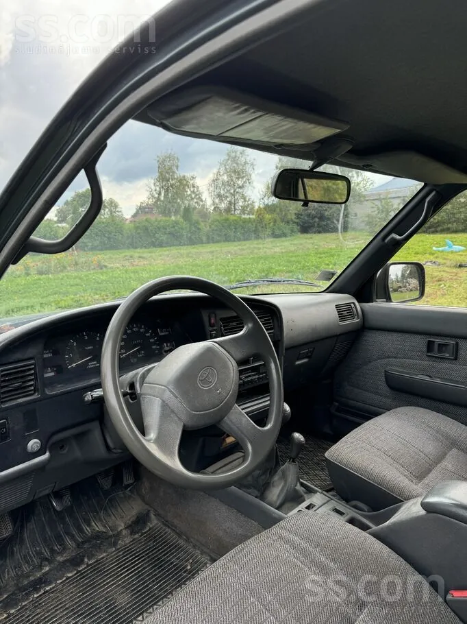 Toyota 4Runner 1993 photo 3