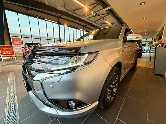 Mitsubishi Outlander 2018 photo 4