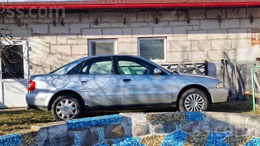 Audi A4 1999 photo 3