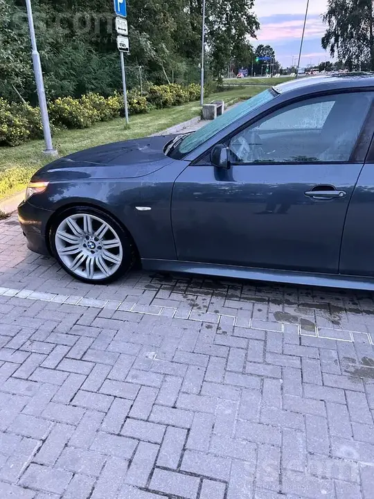 BMW E60 2008 photo 4