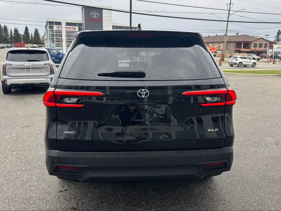 Toyota Grand Highlander 2024 photo 4