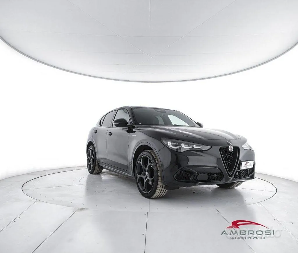 Alfa Romeo Stelvio 2025 photo 2