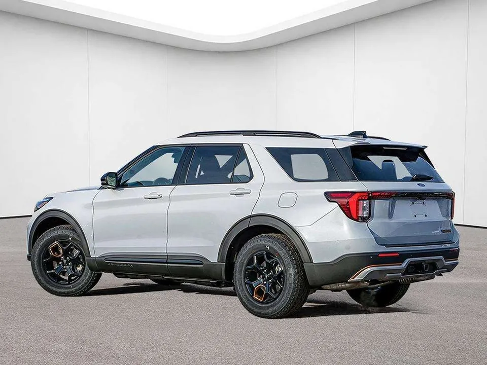 Ford Explorer 2026 photo 5