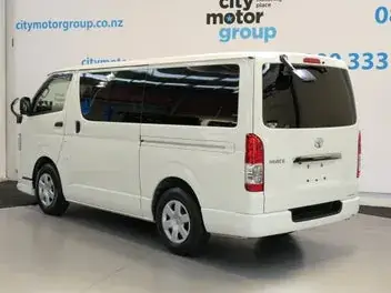 Toyota Hiace 2021 photo 3