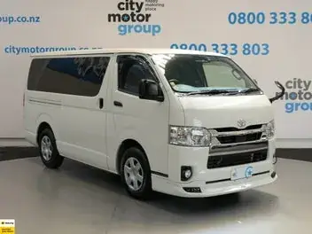 Toyota Hiace 2021 photo 2