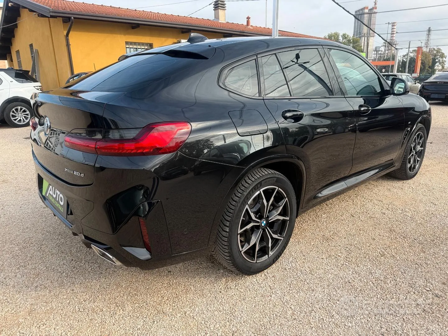 BMW X4 2023 photo 3