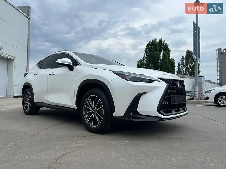 Lexus Nx 2025 photo 4