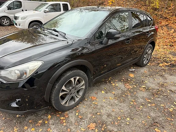 Subaru Xv 2012 photo 2