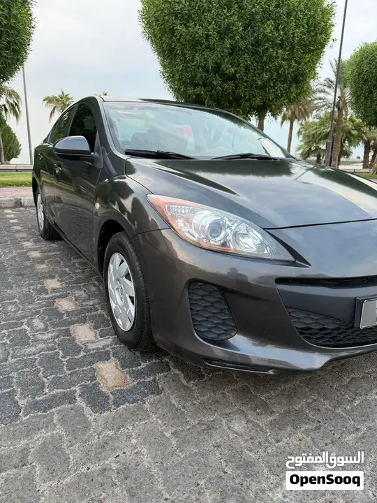 Mazda 3 2013 photo 3