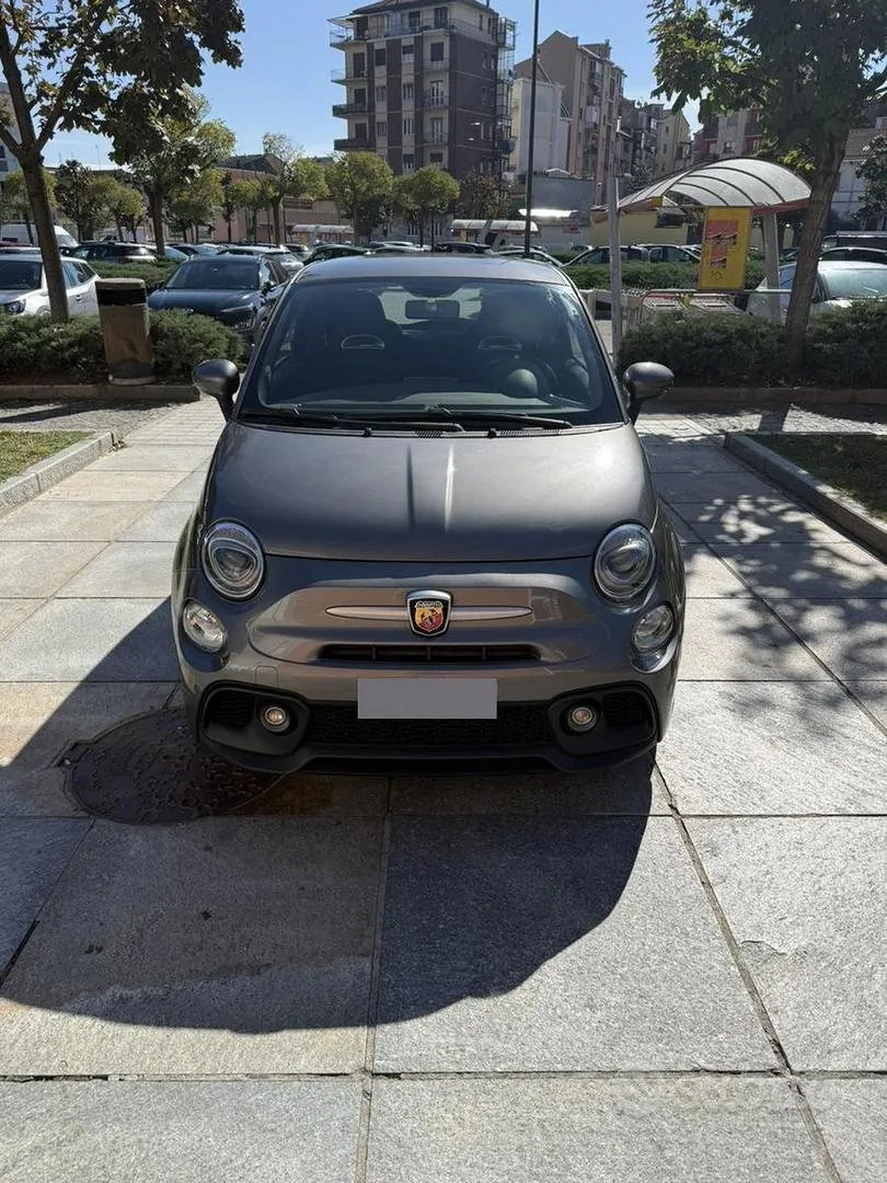 Abarth 595 2018 photo 3