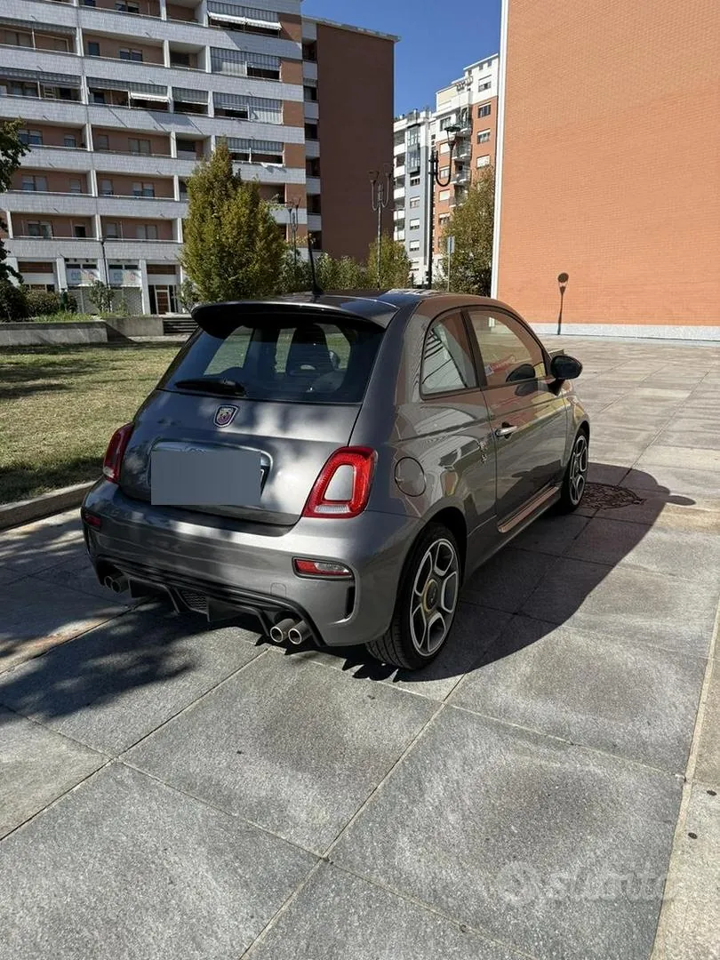 Abarth 595 2018 photo 2