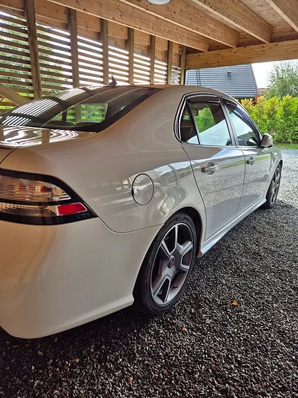 Saab 9-3 2010 photo 5