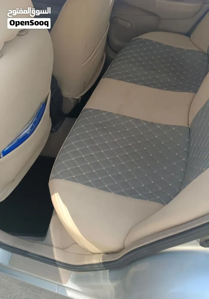 Nissan Sunny 2012 photo 4