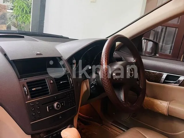 Mercedes-Benz C180 2010 photo 3