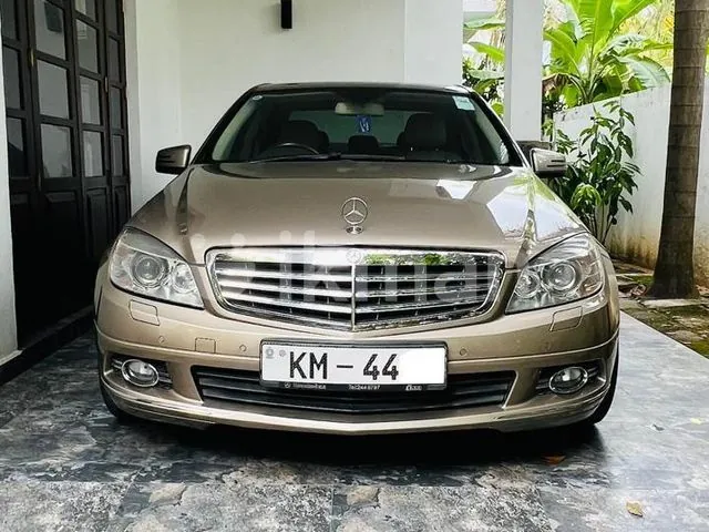 Mercedes-Benz C180