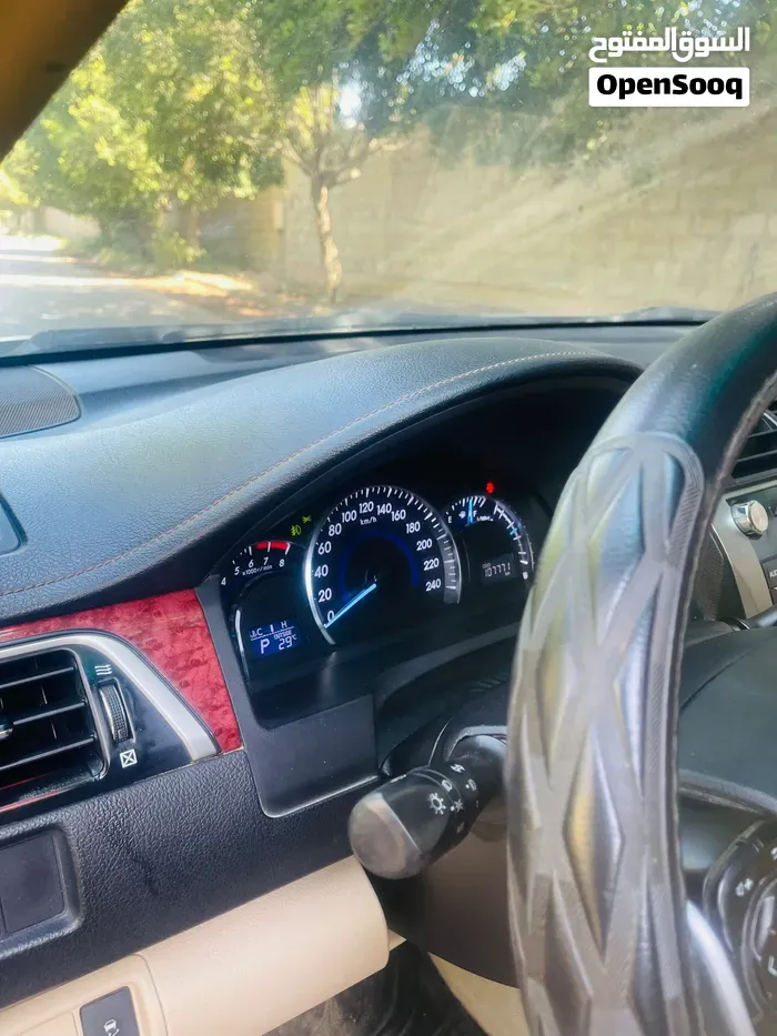 Toyota Camry 2014 photo 2