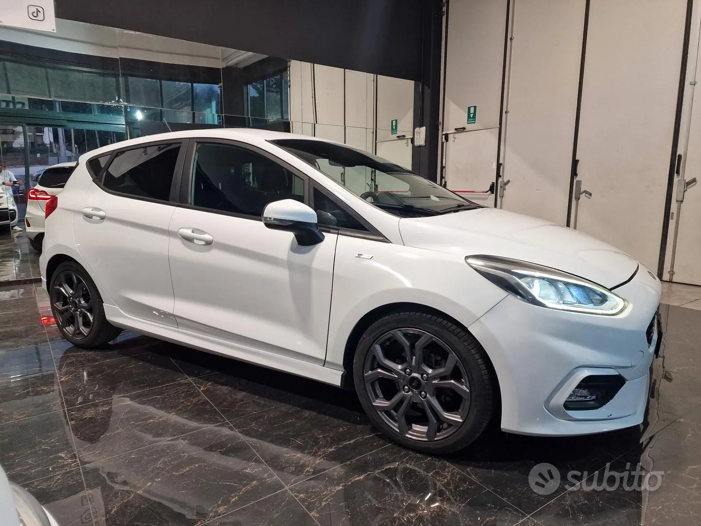 Ford Fiesta 2018 photo 2