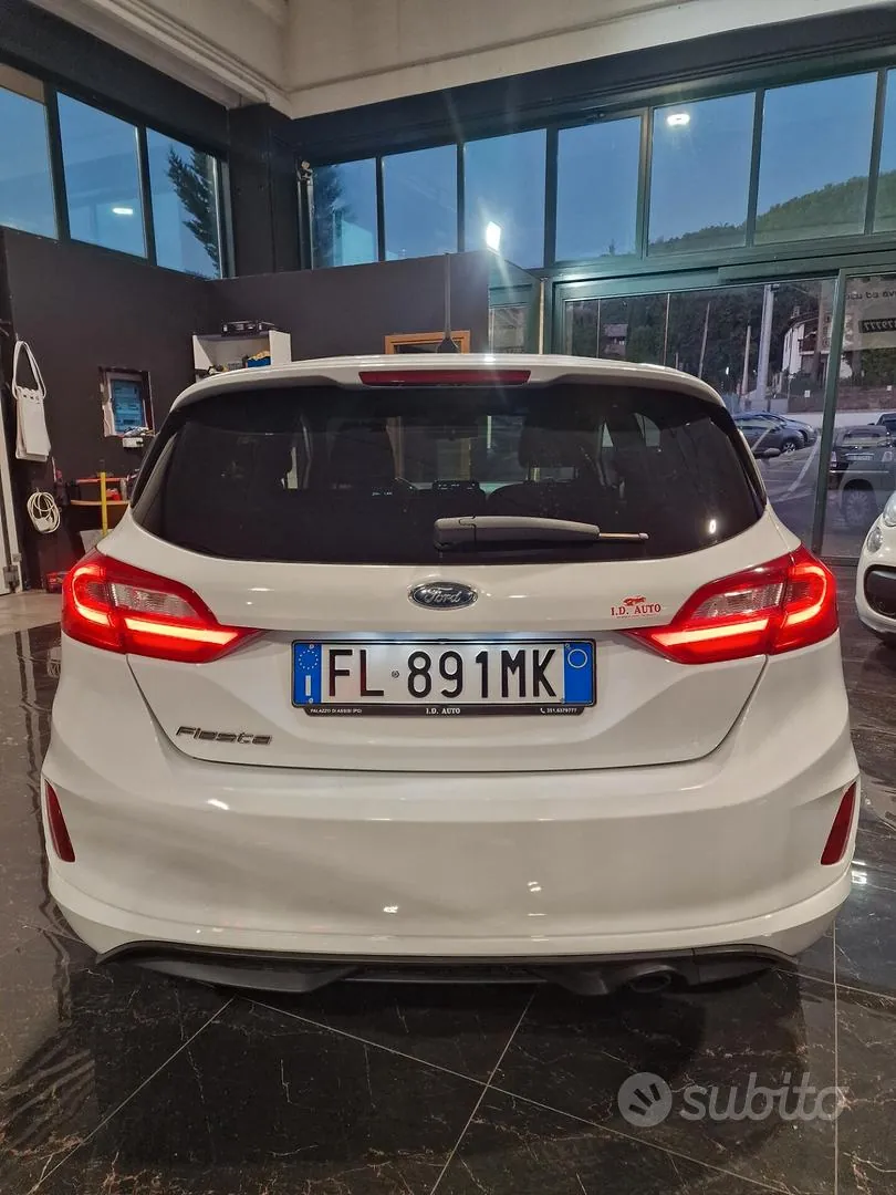 Ford Fiesta 2018 photo 3