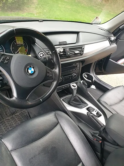 BMW X1 2010 photo 2