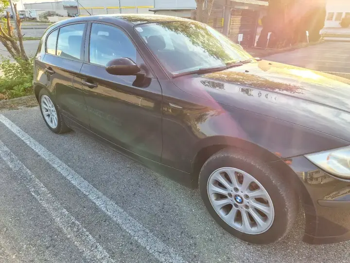 BMW 1 Series 2009 photo 3
