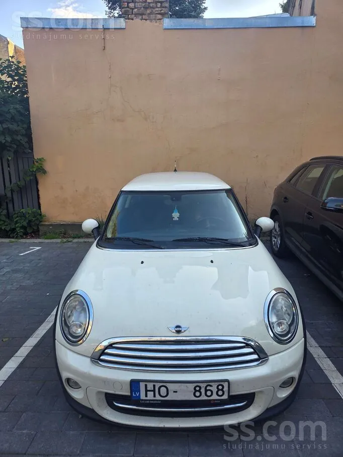 Mini Cooper 2010 photo 3
