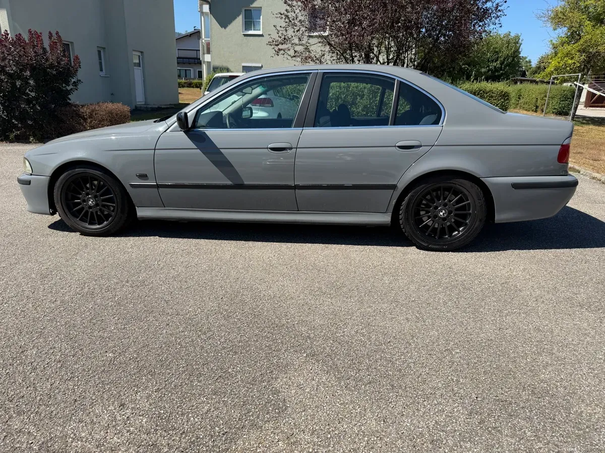 BMW 5 Series 2000 photo 3