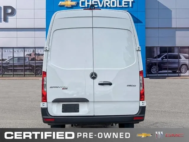 Mercedes-Benz Sprinter 2025 photo 5