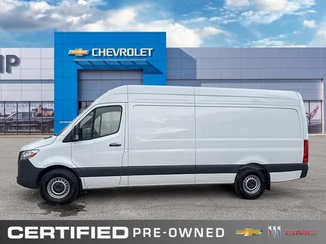 Mercedes-Benz Sprinter 2025 photo 2