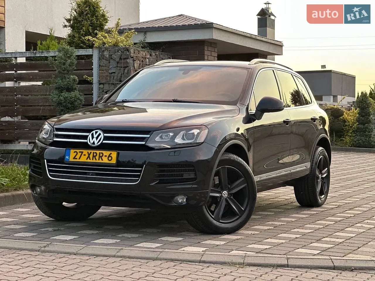 Volkswagen Touareg 2010 photo 2