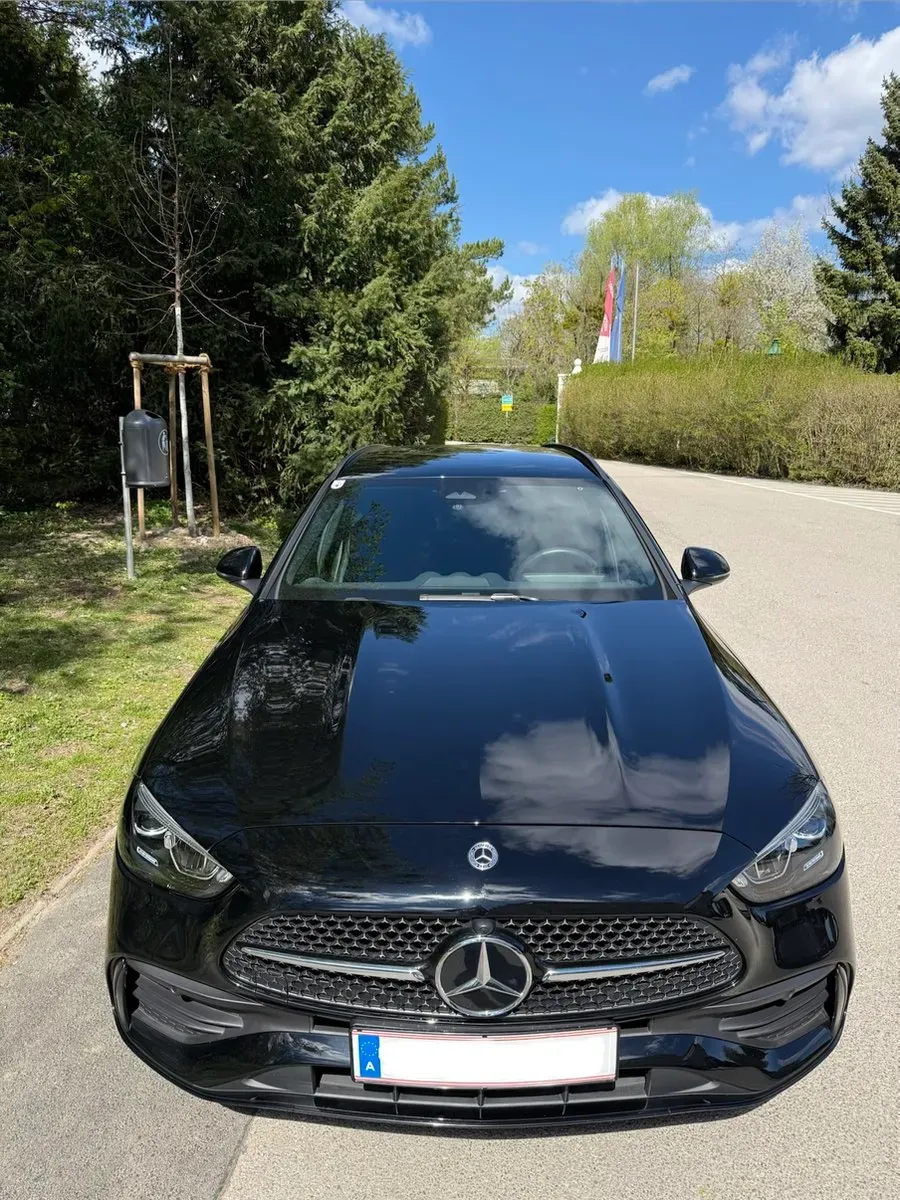 Mercedes-Benz C-Class 2024 photo 3