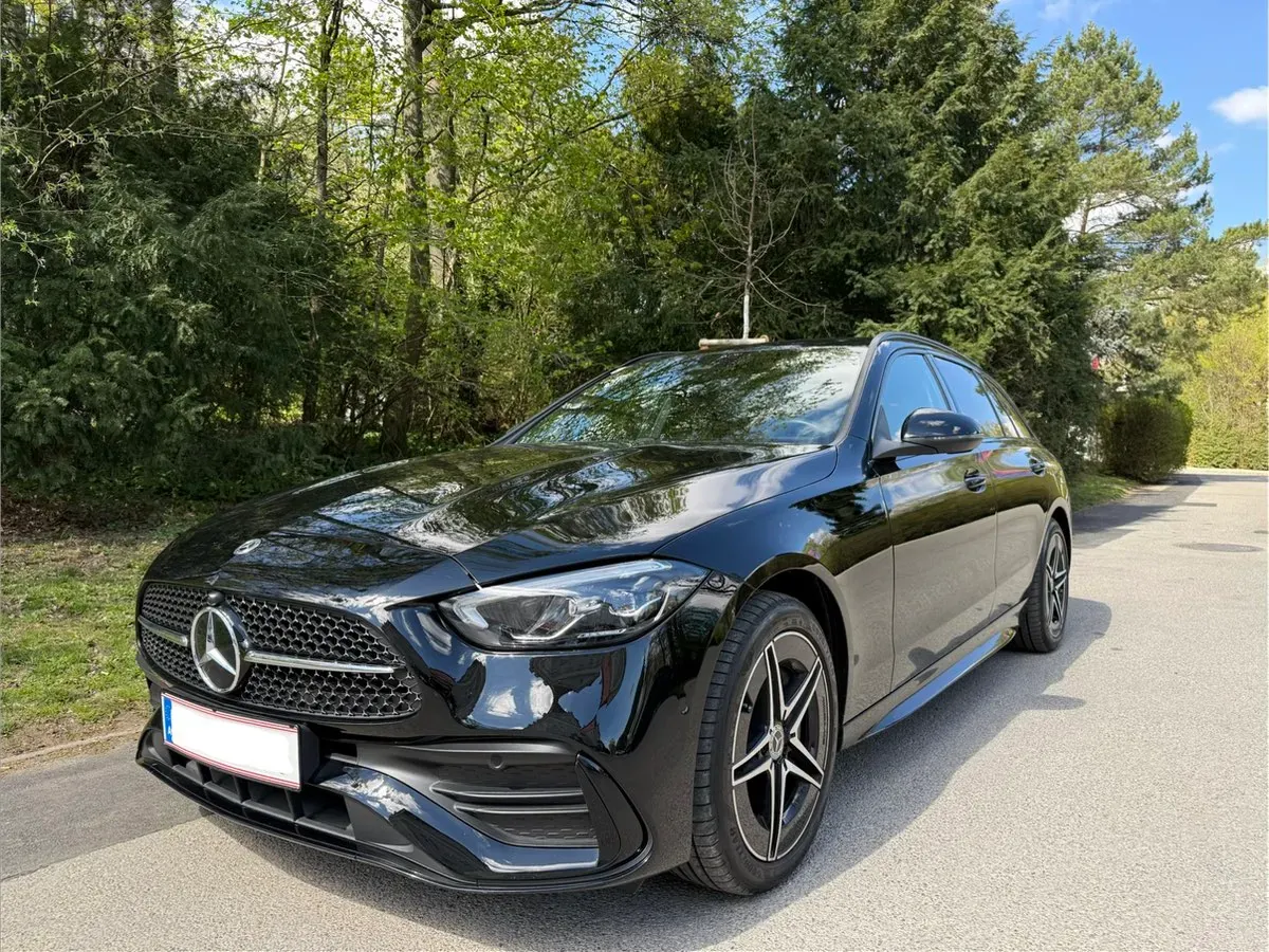 Mercedes-Benz C-Class 2024 photo 2