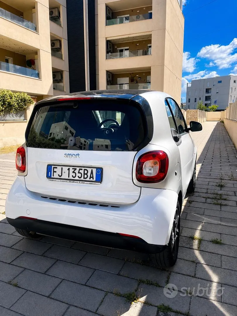 Smart Fortwo 2017 photo 2