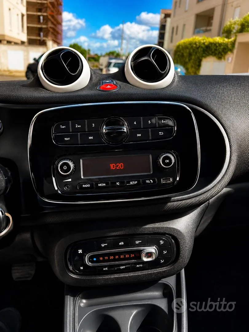 Smart Fortwo 2017 photo 5