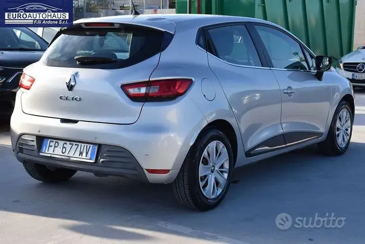 Renault Clio 2018 photo 2