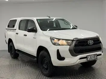 Toyota Hilux 2022 photo 2
