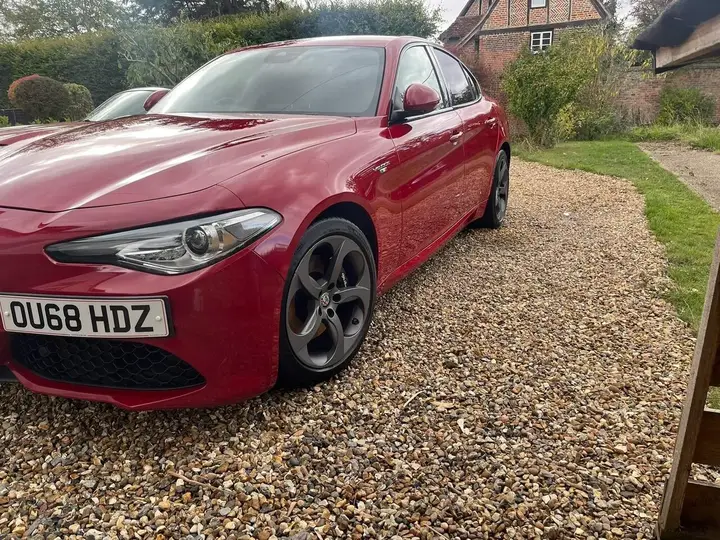 Alfa Romeo Giulia 2018 photo 3