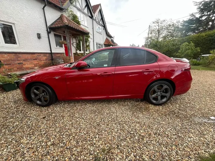 Alfa Romeo Giulia 2018 photo 5