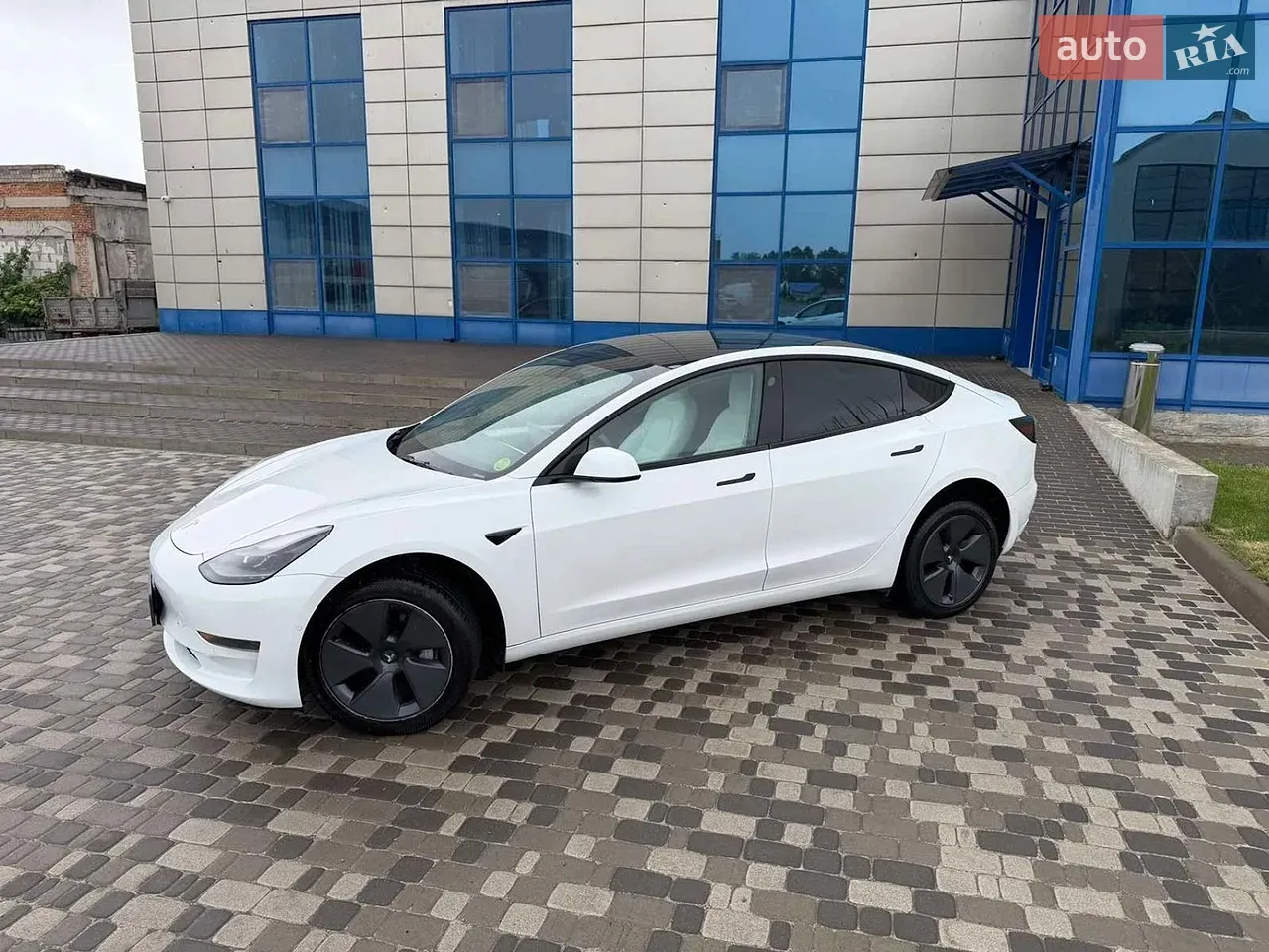 Tesla Model 3 2022 photo 5