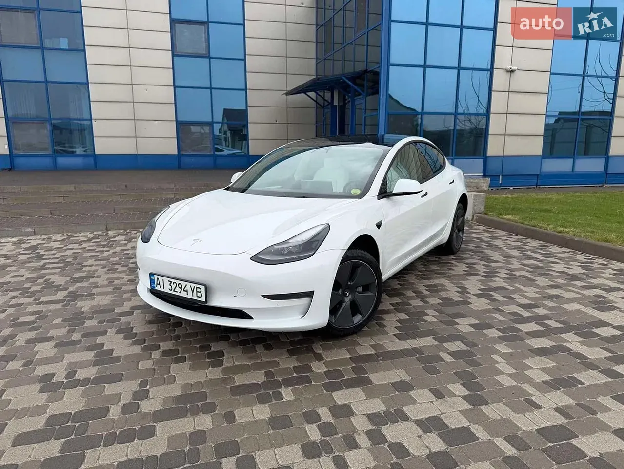 Tesla Model 3 2022 photo 2