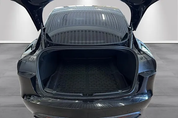 Tesla Model 3 2026 photo 5