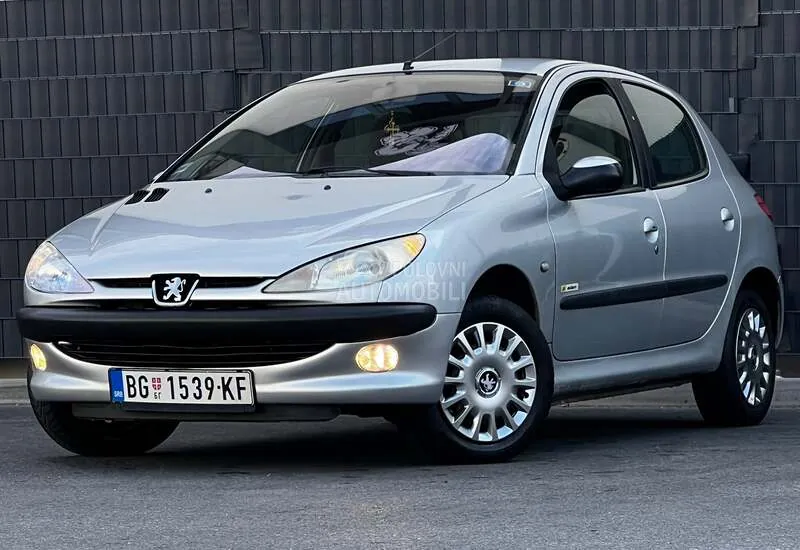 Peugeot 206 2002 photo 4