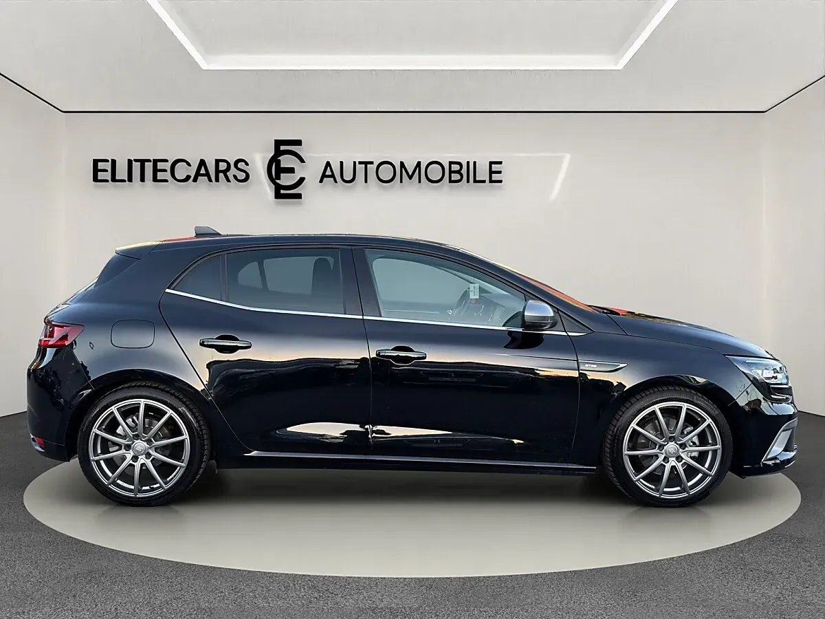 Renault Megane 2020 photo 3