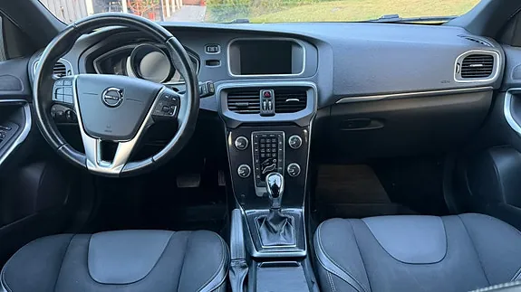 Volvo V40 2018 photo 3