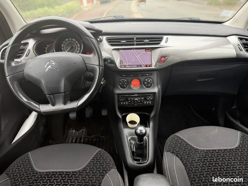 Citroen C3 2011 photo 3