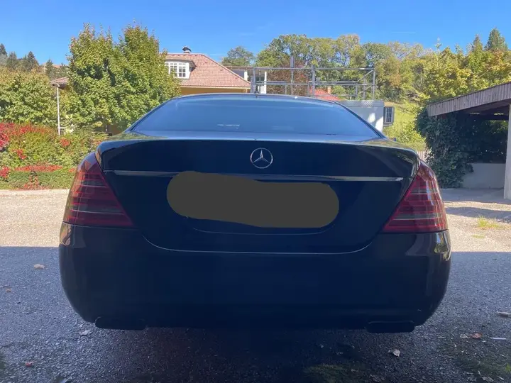 Mercedes-Benz S-Class 2011 photo 3