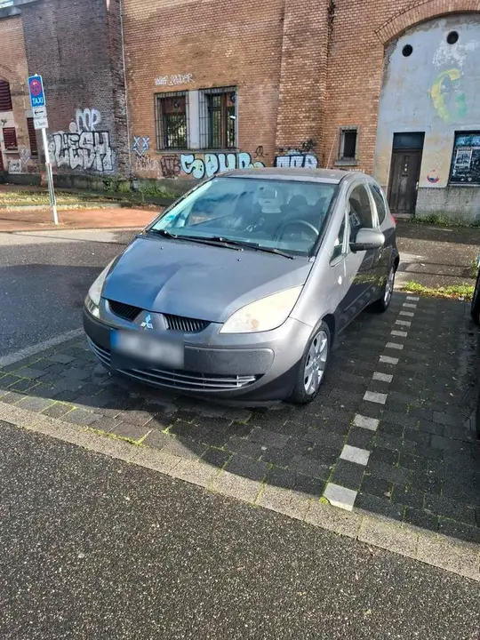 Mitsubishi Colt