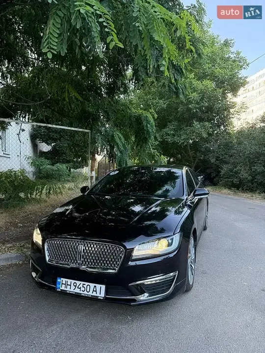 Lincoln Mkz