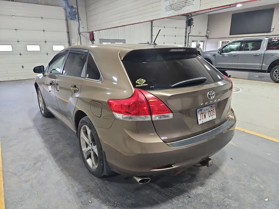 Toyota Venza 2010 photo 3