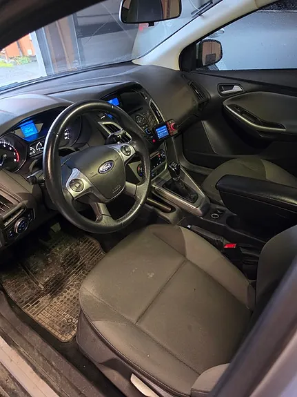Ford Focus 2011 photo 4